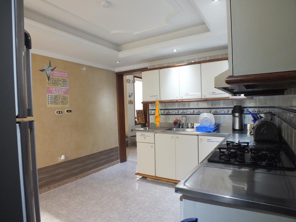 Hostal Casa Paraiso 麦德林 外观 照片
