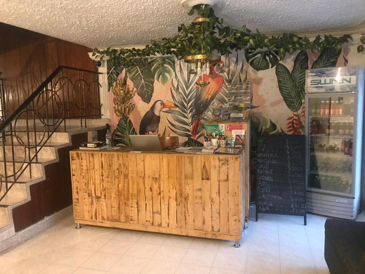 Hostal Casa Paraiso 麦德林 外观 照片